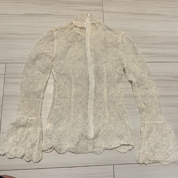Stone cold fox white lace turtleneck top size 1 - Picture 3 of 5